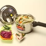 Une cocotte et des légumes